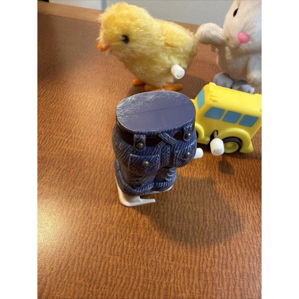 Lot Of Wind Up Toys Working: Bunny, Chick, Bus, Pants, Robot